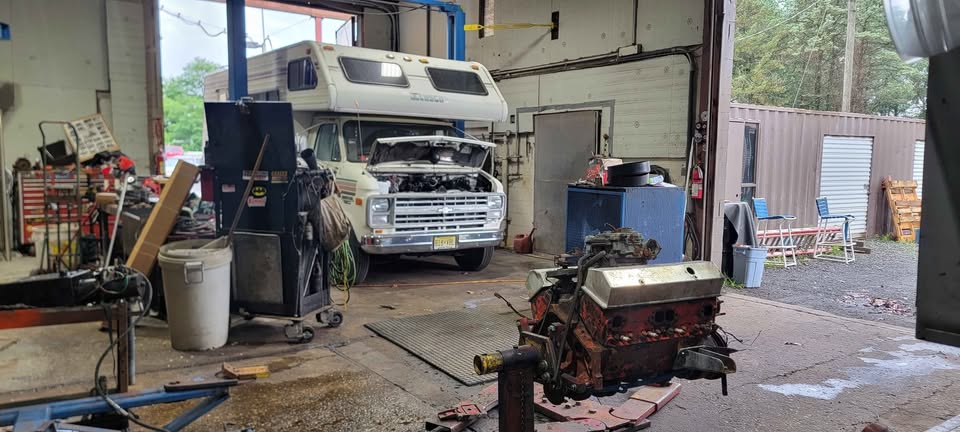 AUTO REPAIR SHOP FOR RENT