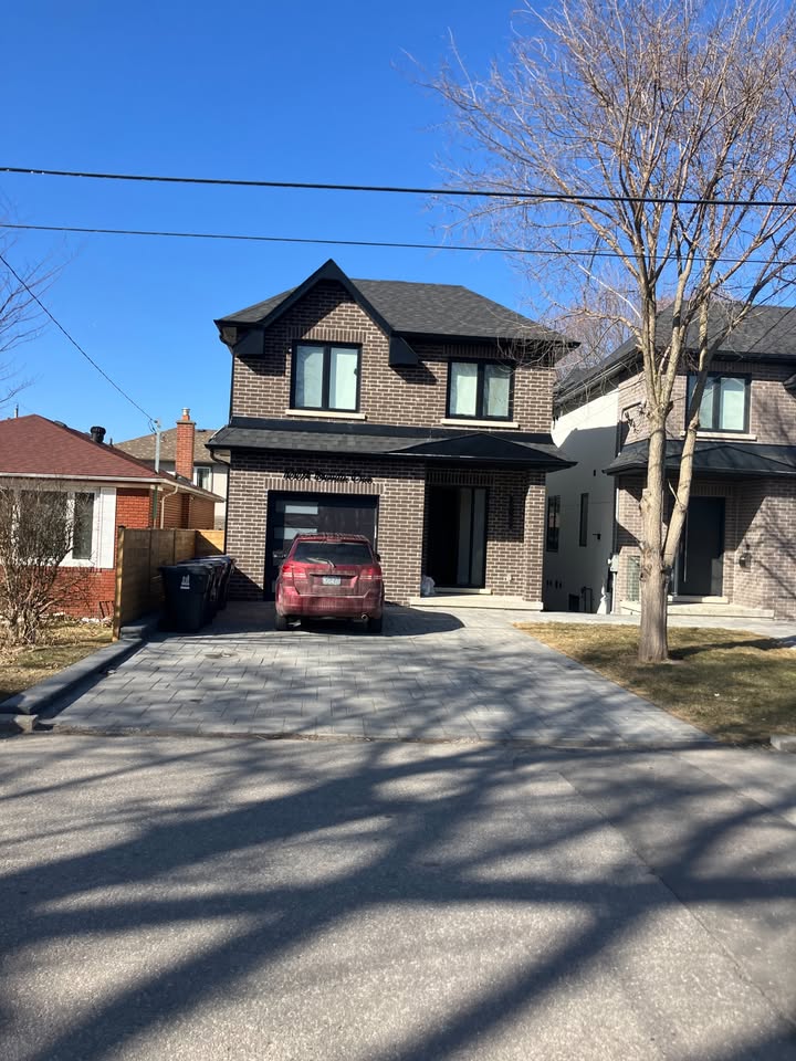 RV Space + Live-In Scarborough + Utilities (Optional)