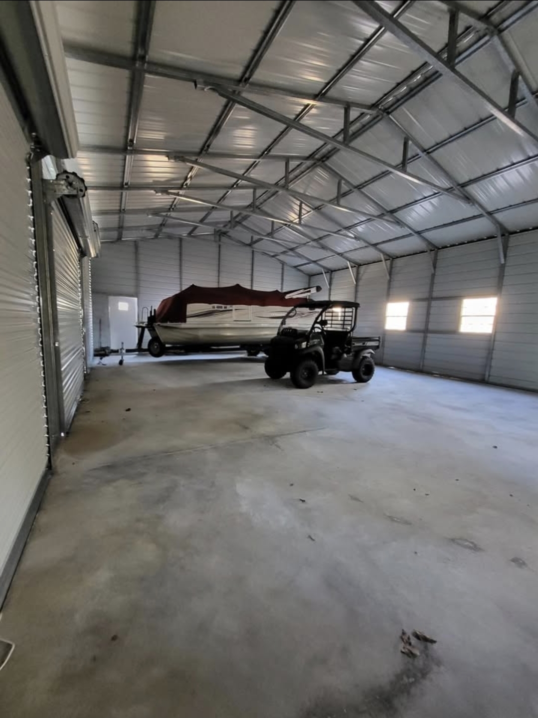 30x40 Concrete Floor Shop - whole thing or by stall - 