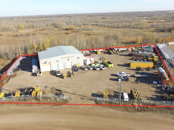 Freestanding Industrial Building in Redwater, AB