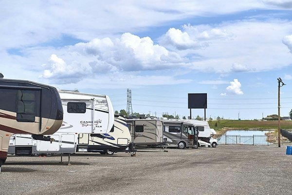 Bluebird RV Storage Space for Rent Chestermere